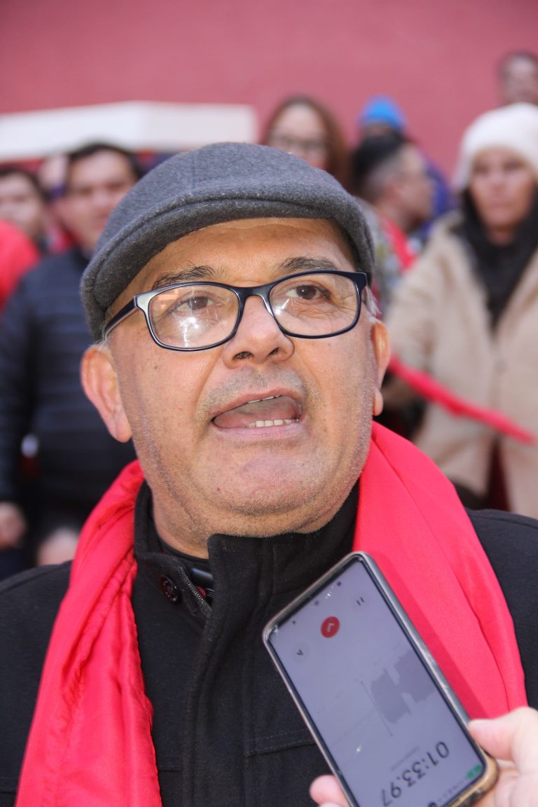 Dirigentes de Ñemby y varios distritos del país entregaron miles de afiliaciones hoy a la ANR - Dirigente